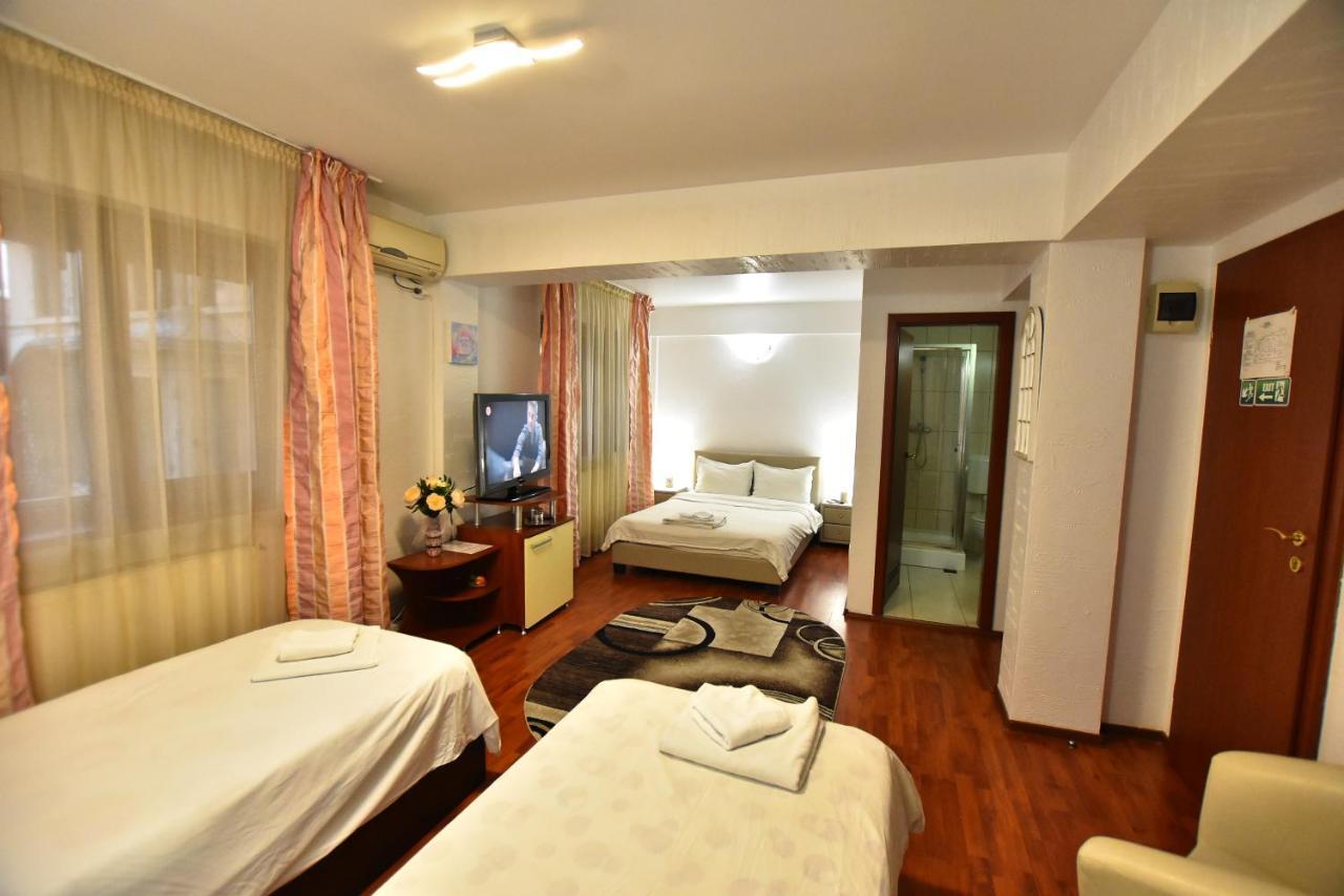 Hotel Euphoria Craiova Exteriör bild