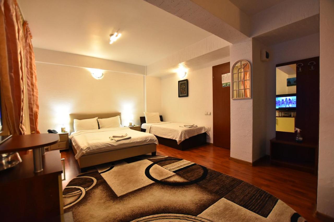 Hotel Euphoria Craiova Exteriör bild
