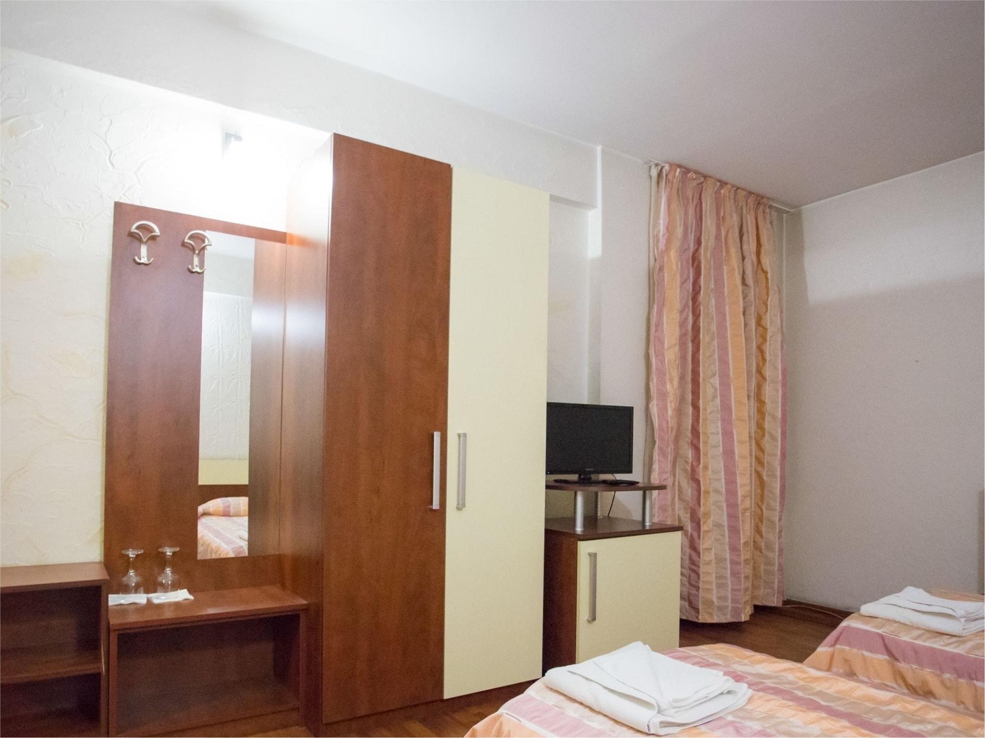 Hotel Euphoria Craiova Exteriör bild