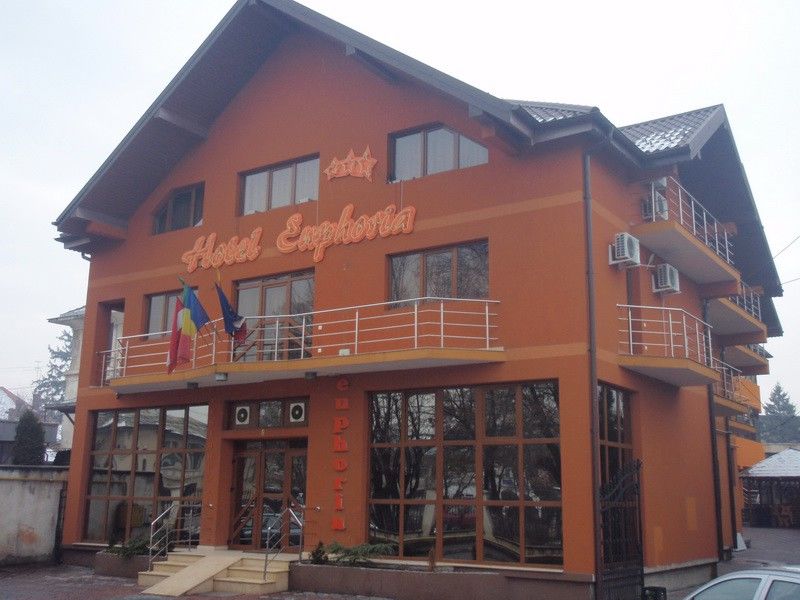 Hotel Euphoria Craiova Exteriör bild
