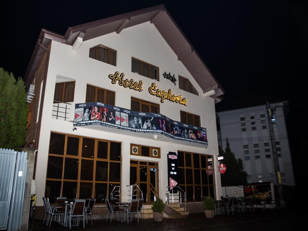 Hotel Euphoria Craiova Exteriör bild